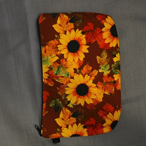 Sunflower Makeup Bag - Picture 2 of 4